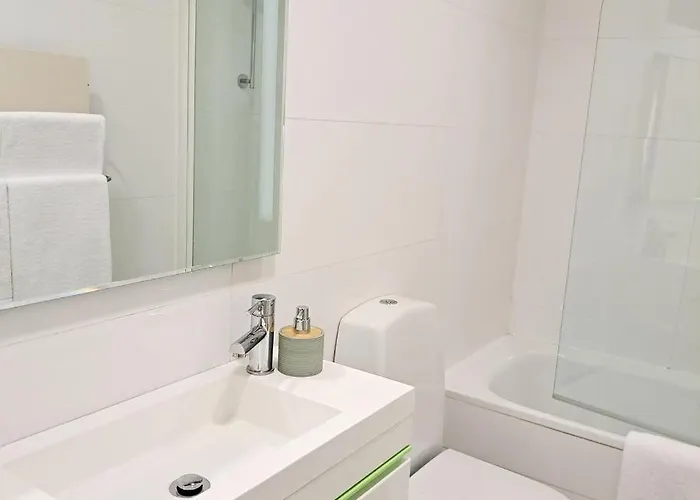 Гостевой дом Casa Da Praca Миранда-ду-Дору