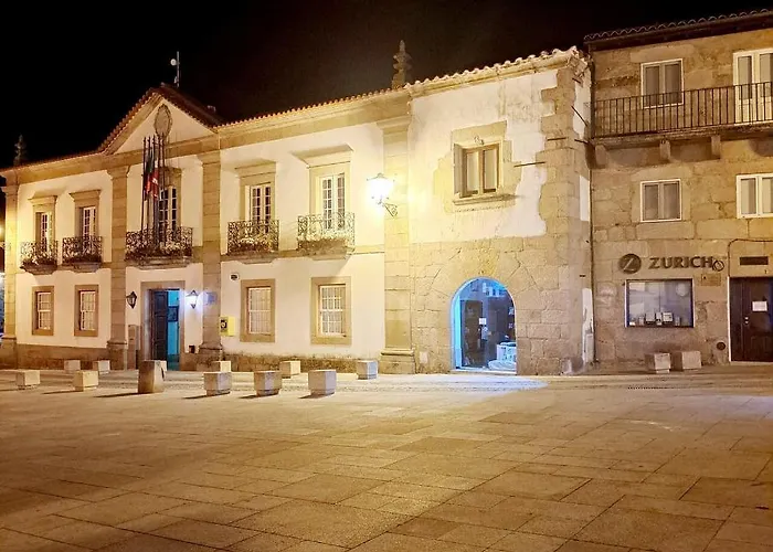 Casa Da Praca 4* Миранда-ду-Дору