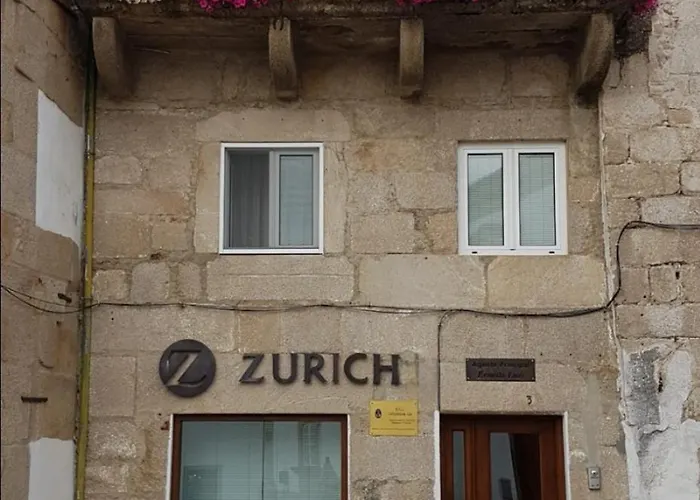 Гостевой дом Casa Da Praca Миранда-ду-Дору