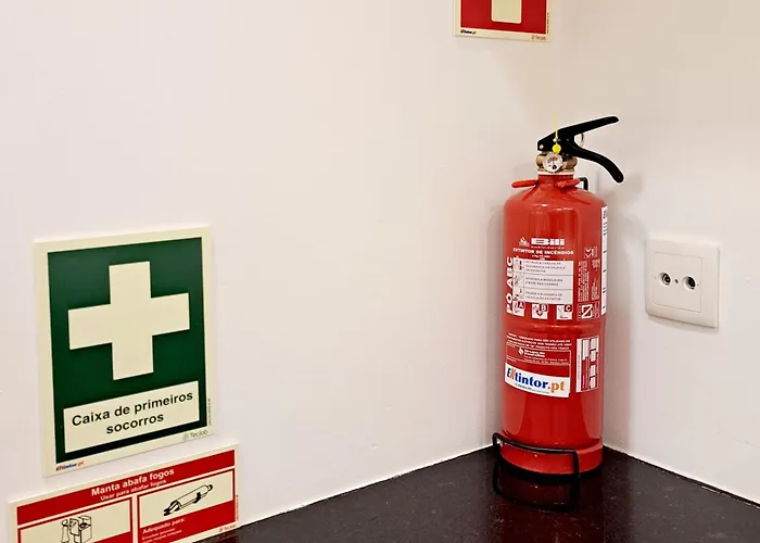 Casa Da Praca 4* Миранда-ду-Дору