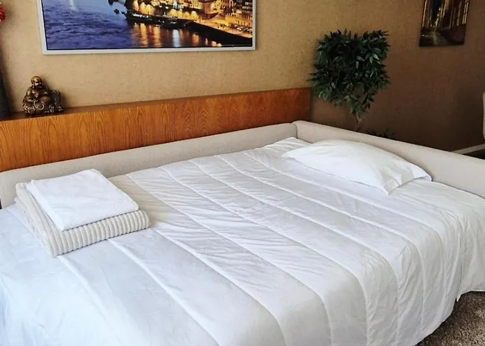 Casa Da Praca Гостевой дом Миранда-ду-Дору